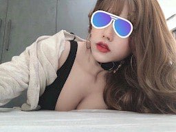 วิดีโอเมฆฝนลับของ Dinh Thi Thi Huyen กับแฟนของเธอ