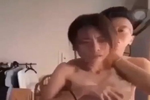 คลิปร้อนของ Hoang Cuu Bao และ Linh Linh Girl ได้เปิดตัวอย่างเป็นทางการ
