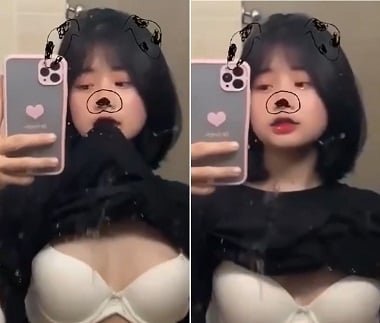 Khanh Vy เต้านมขนาดเล็กที่โหยหาการกอด