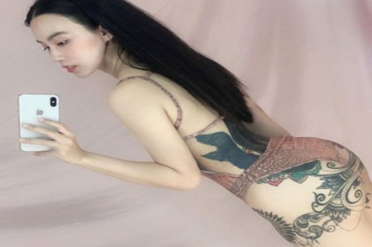 Linh Miu แบ่งปันรูปภาพของกันและกันกับพี่ชายสองคนของเธอ