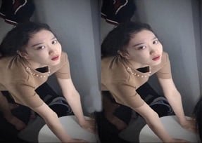 คอสีเข้มกับฉากร่วมเพศในห้องน้ำ